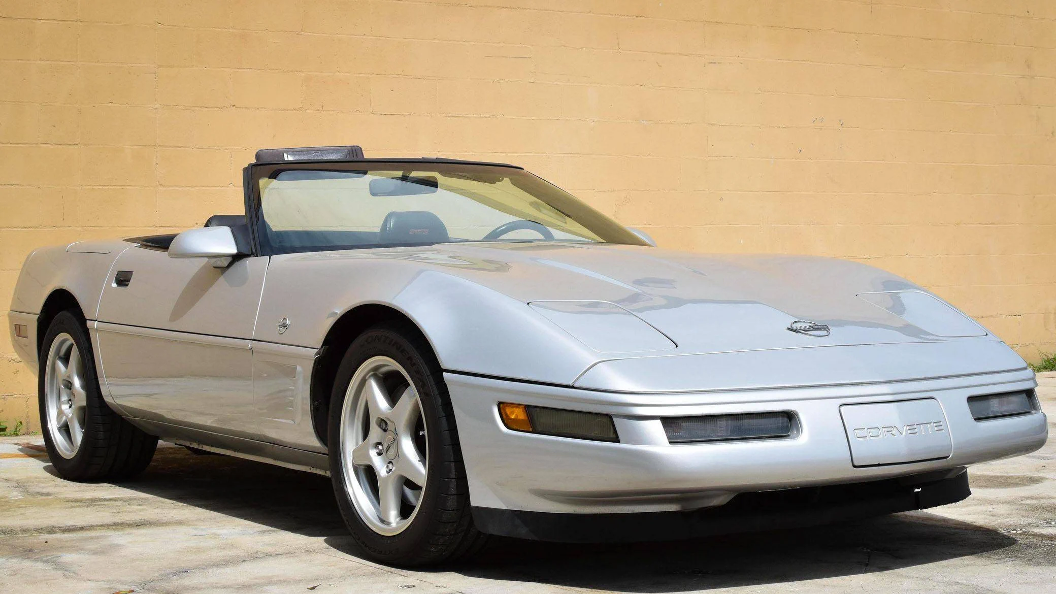 Corvette Generations/C4/C4 1996 Front.webp